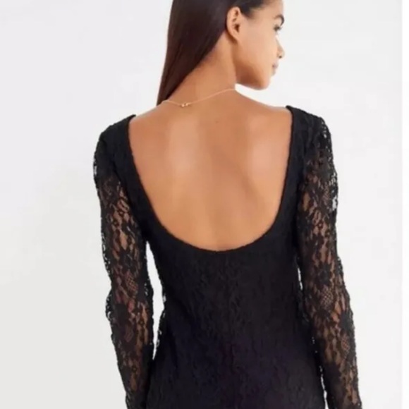 Urban Outfitters Black Lace Bodycon Dress Long Sleeve Stretch Size Large Fitted - Picture 4 of 11